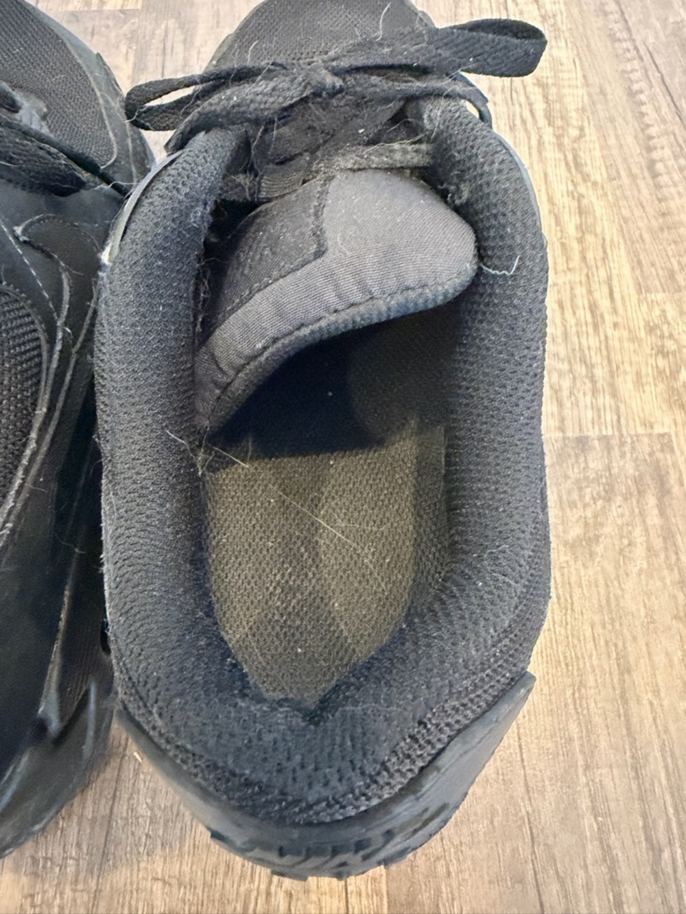 Men's Nike Air Black Athletic Sneakers - Classic Casual Trainer Mens 11 - Picture 8 of 8